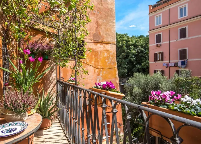 Empire Loft In The Shadow Of Colosseum